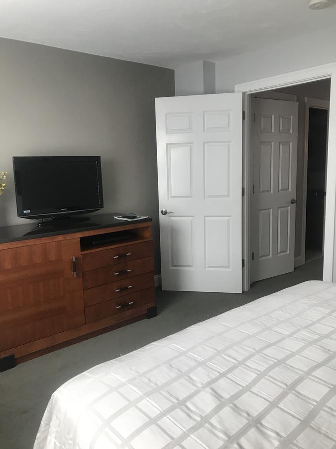 Crescent Suites Hotel Waltham Eksteriør bilde