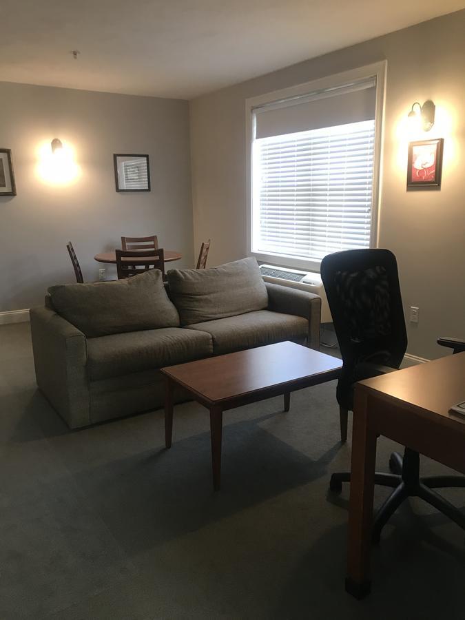 Crescent Suites Hotel Waltham Eksteriør bilde