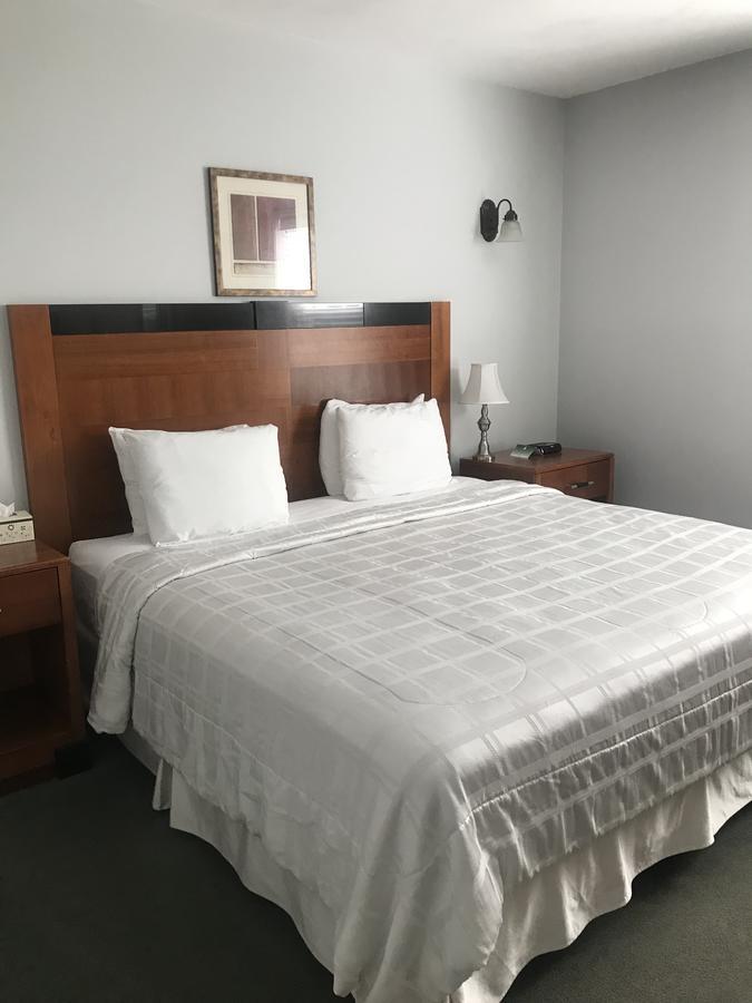 Crescent Suites Hotel Waltham Eksteriør bilde